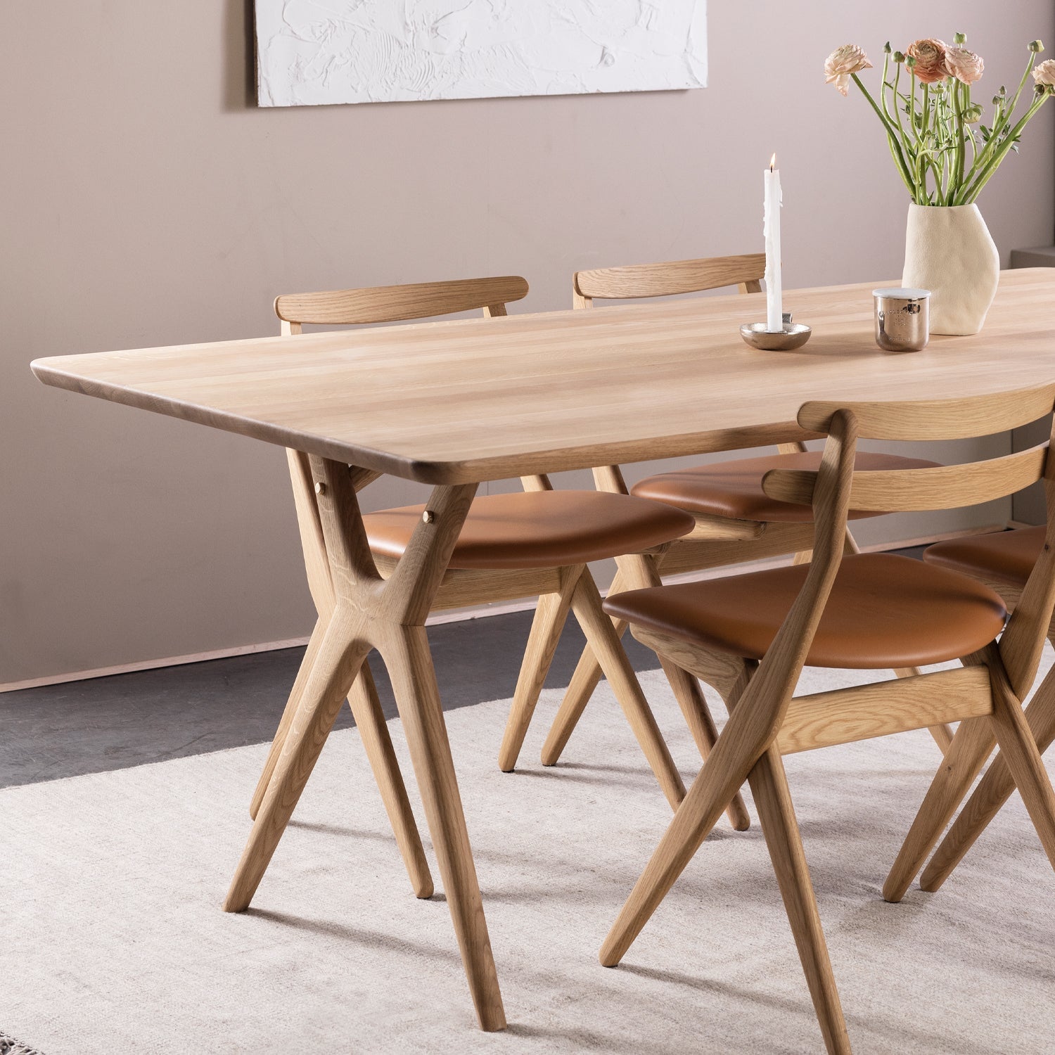 Rose Hill Oak Dining Table With Rounded Corners With Brass - 200cm Extending