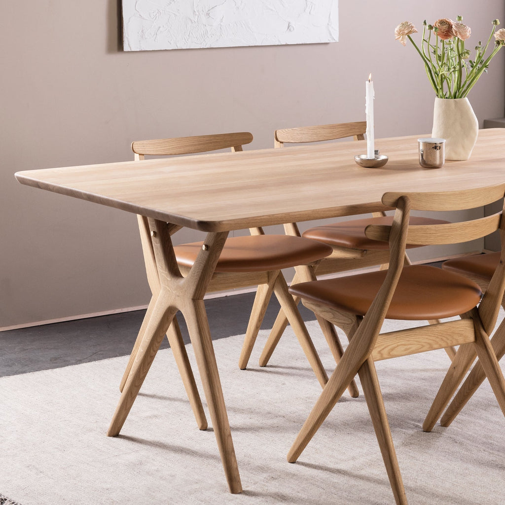 Rose Hill Oak Dining Table With Rounded Corners With Brass - 240cm Extending