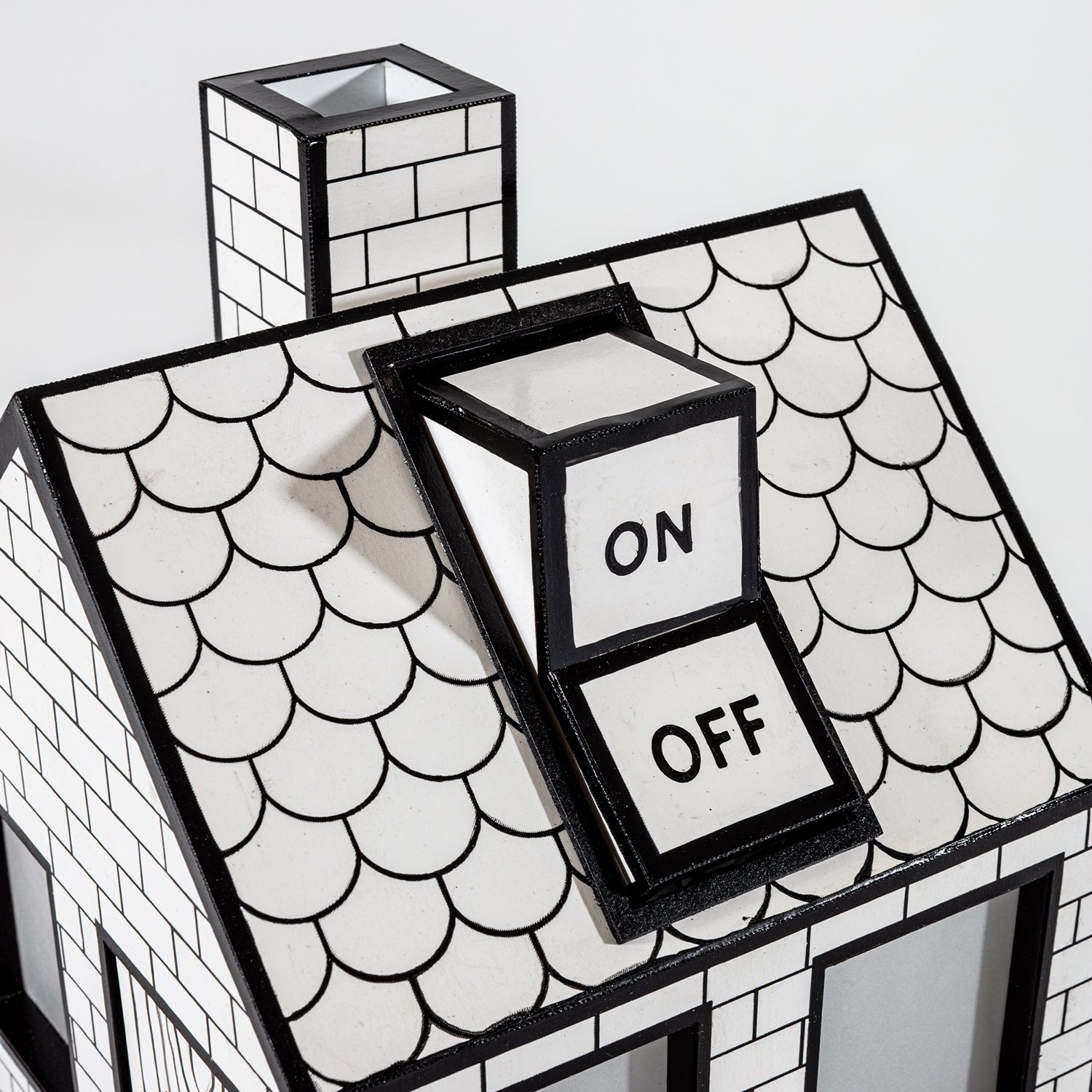 On & Off - Black & White Desk Lamp