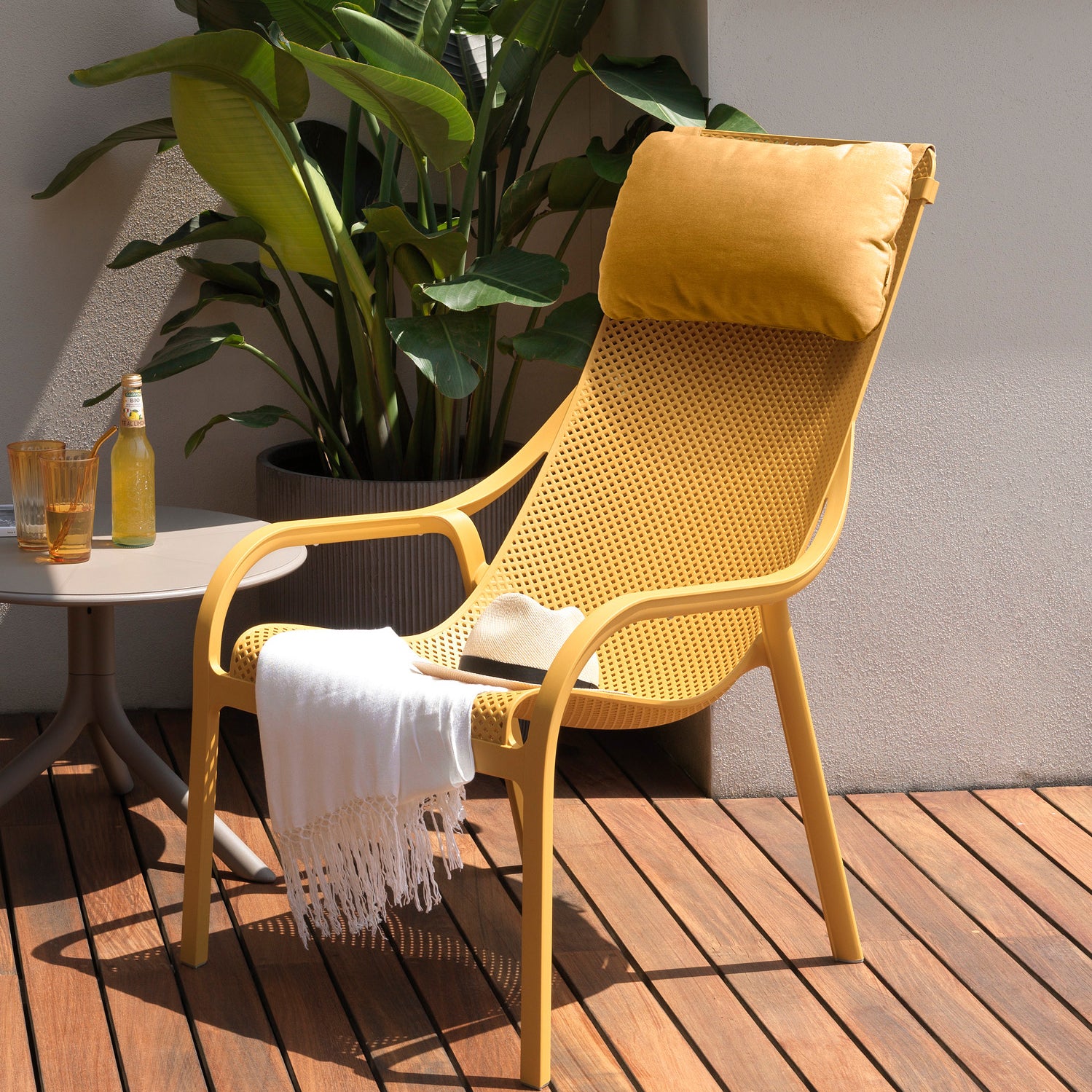 Net Lounge Outdoor Chair In Senape - 40329.56.000
