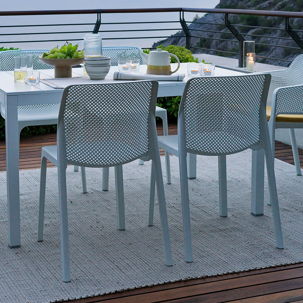 Outdoor dining set