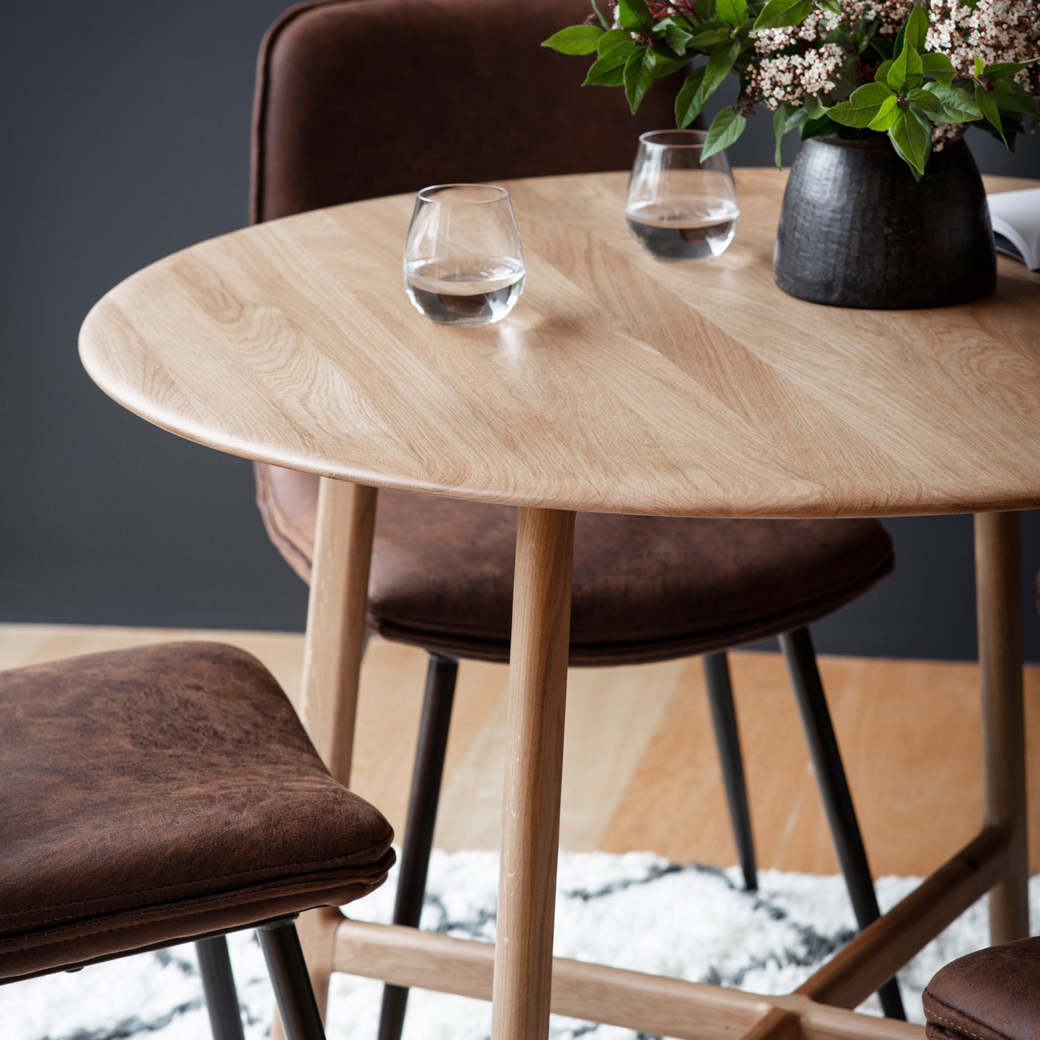 Bergen Round Dining Table - Oak