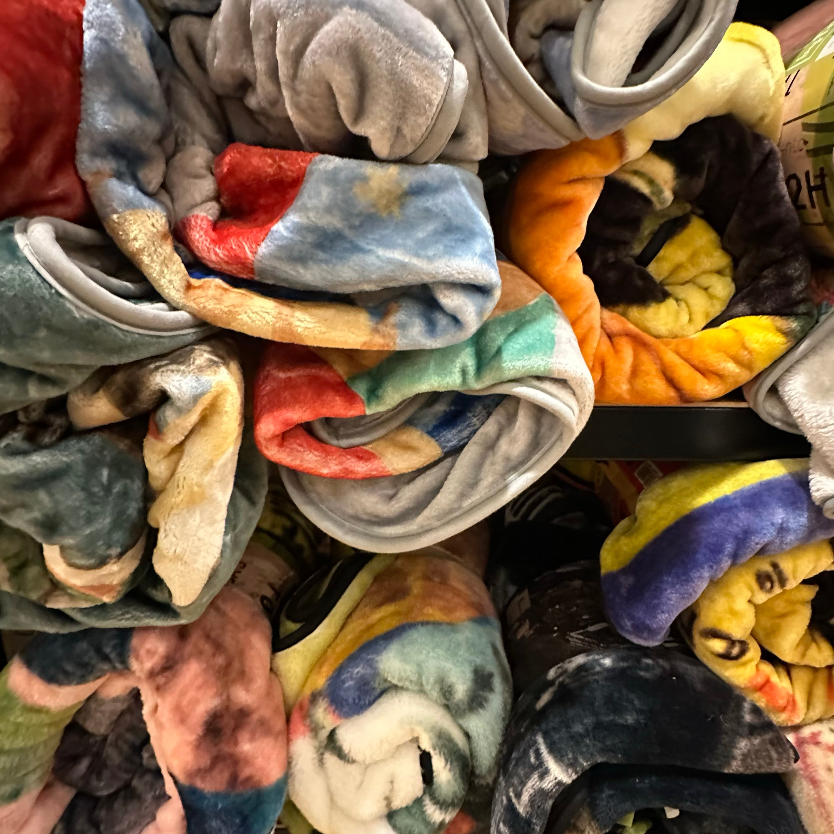 CLEARANCE - Fama Blankets Each