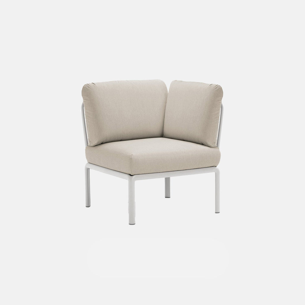 Shop the modular Komodo 5 corner sofa module online and build your Komodo from there depending on how much room you have on your decking or patio.