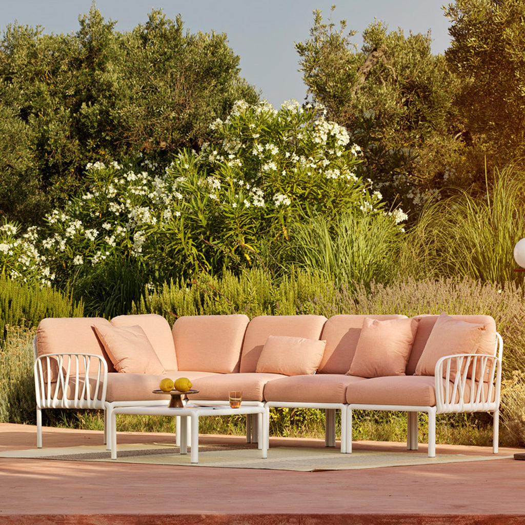 The Komodo 5 modular sofa, available from a trusted UK stockist known for offering the best in Nardi Outdoor furniture.