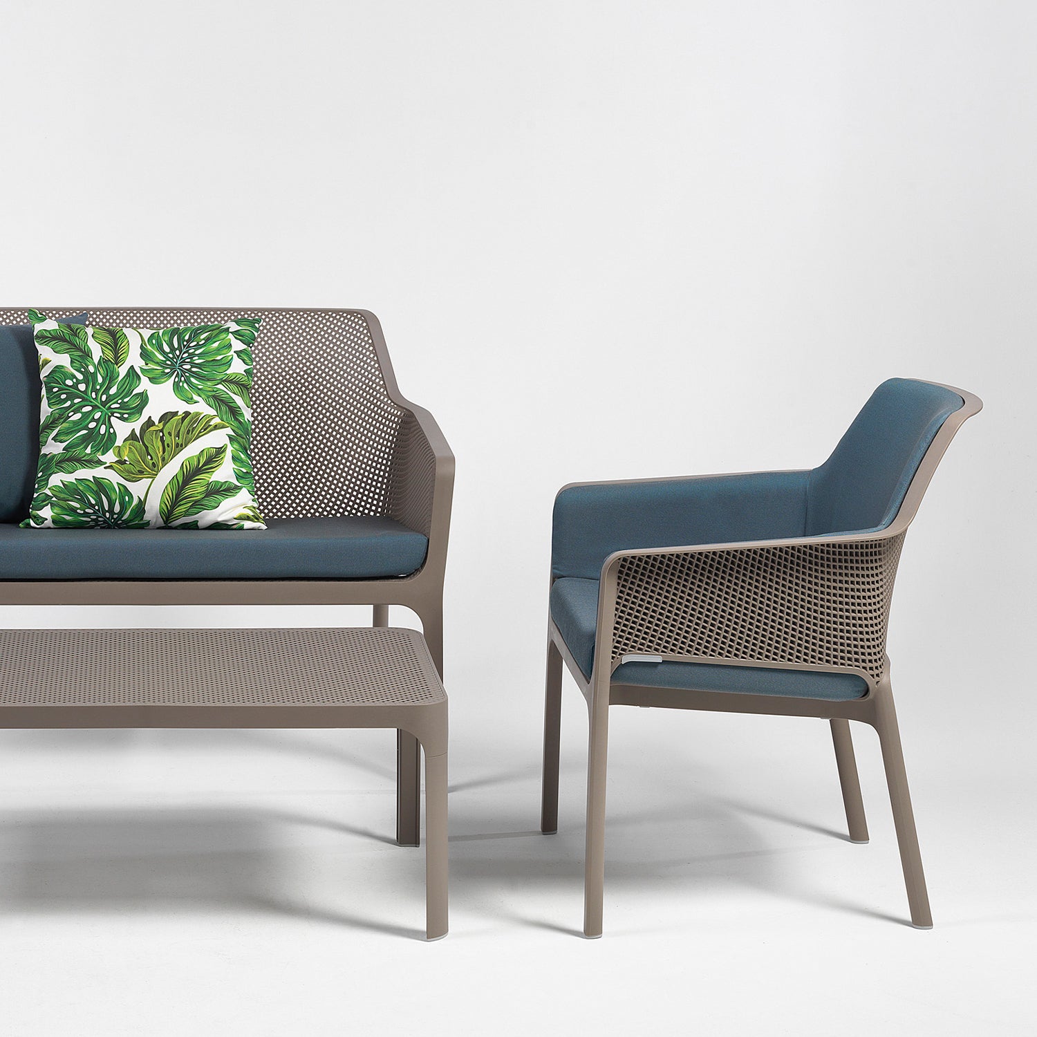 Net Garden Bench By Nardi