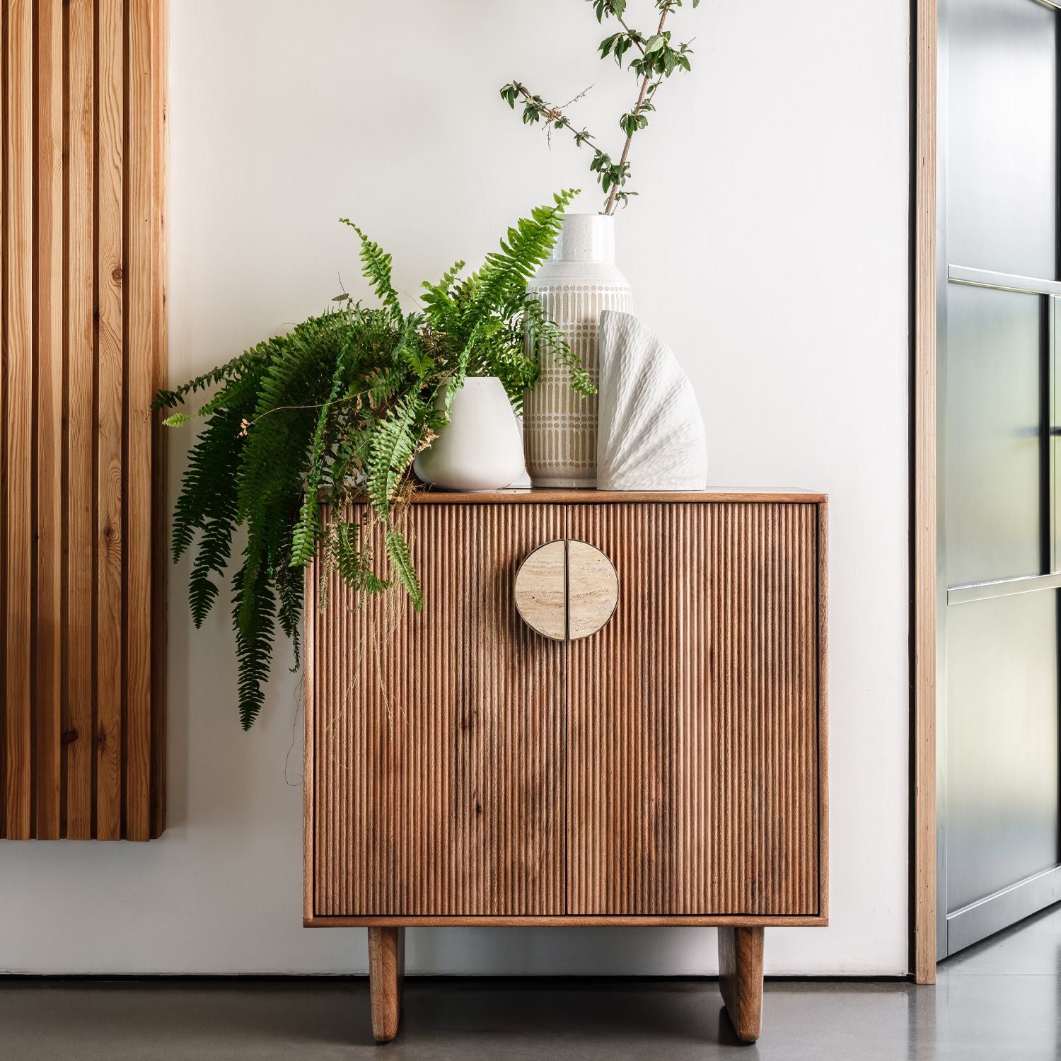 Troopers Hill Highboard - Roomset