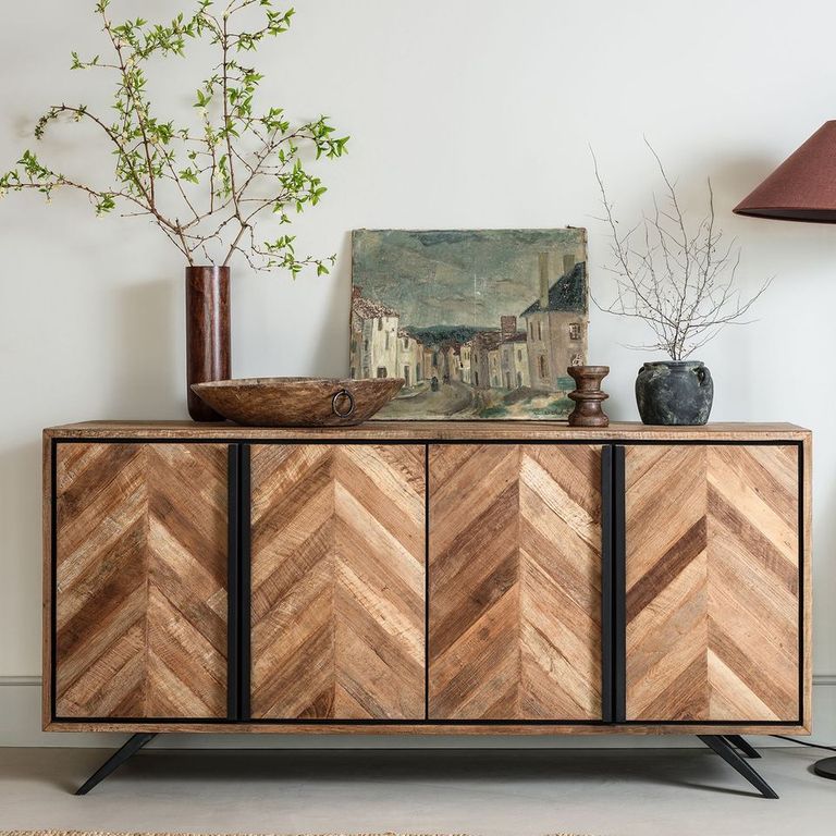 Glendale Sideboard - Wide - Roomset