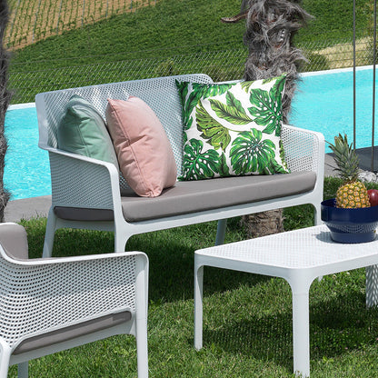 Decorative Cushions On Net Relax