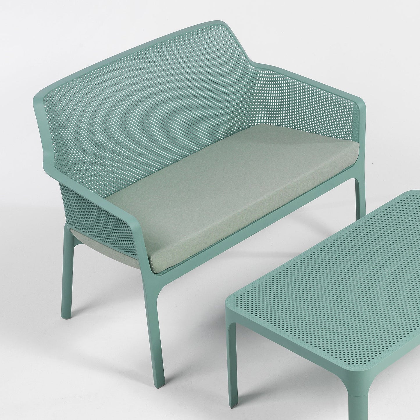 Net Garden Bench In Turquoise With Verde Cushion
