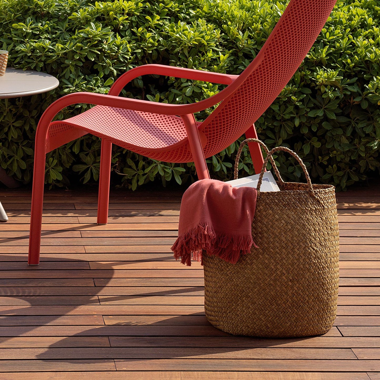 Net Lounge Chair By Nardi - Coral